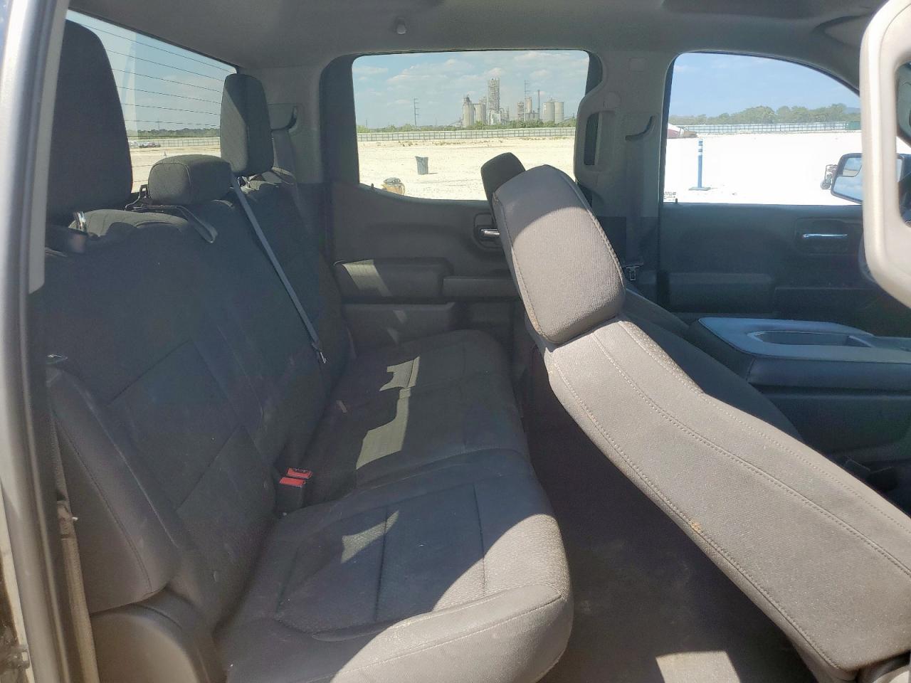 CHEVROLET SILVERADO C1500 CUSTOM