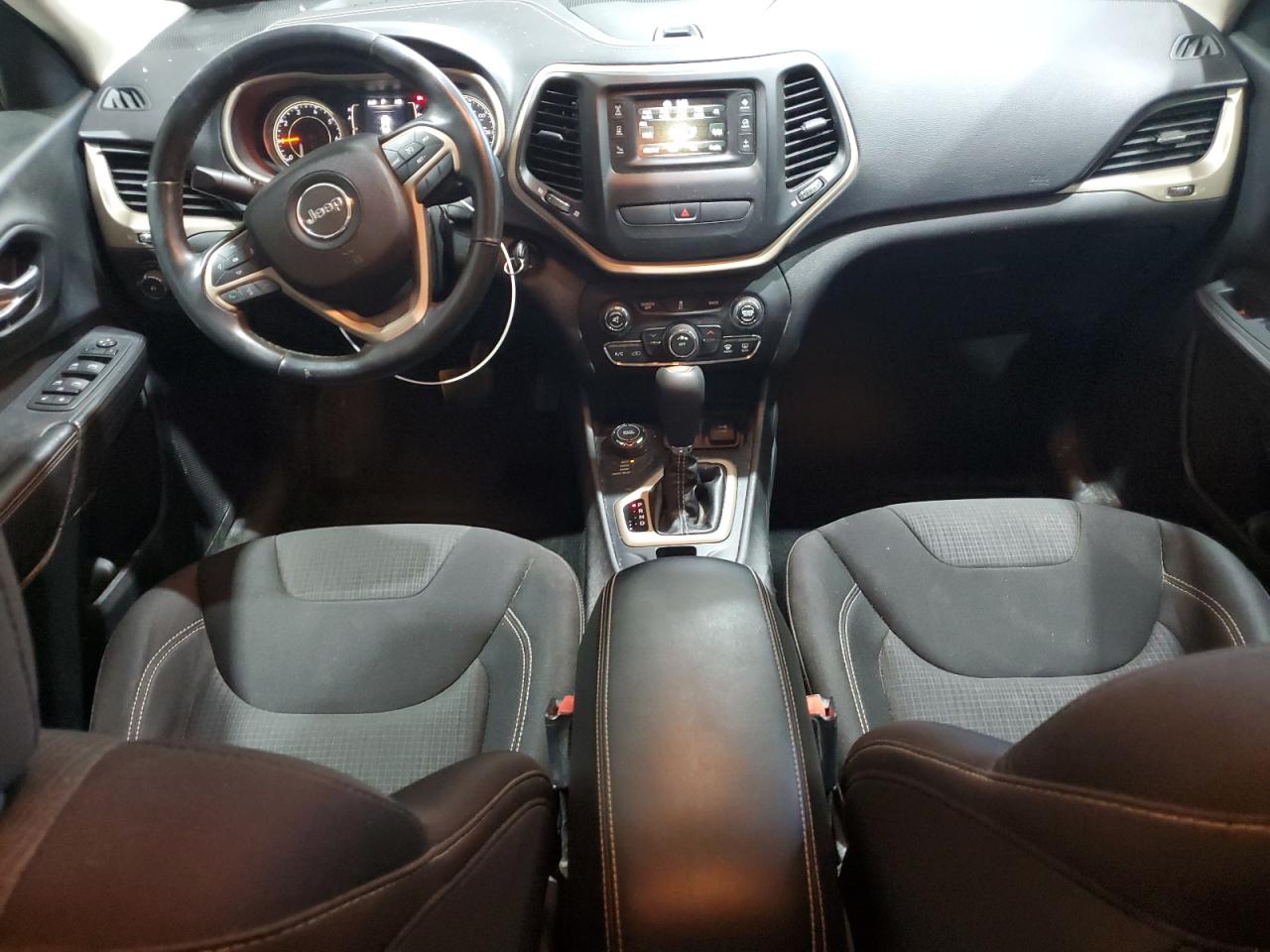 JEEP GRAND CHEROKEE LATITUDE