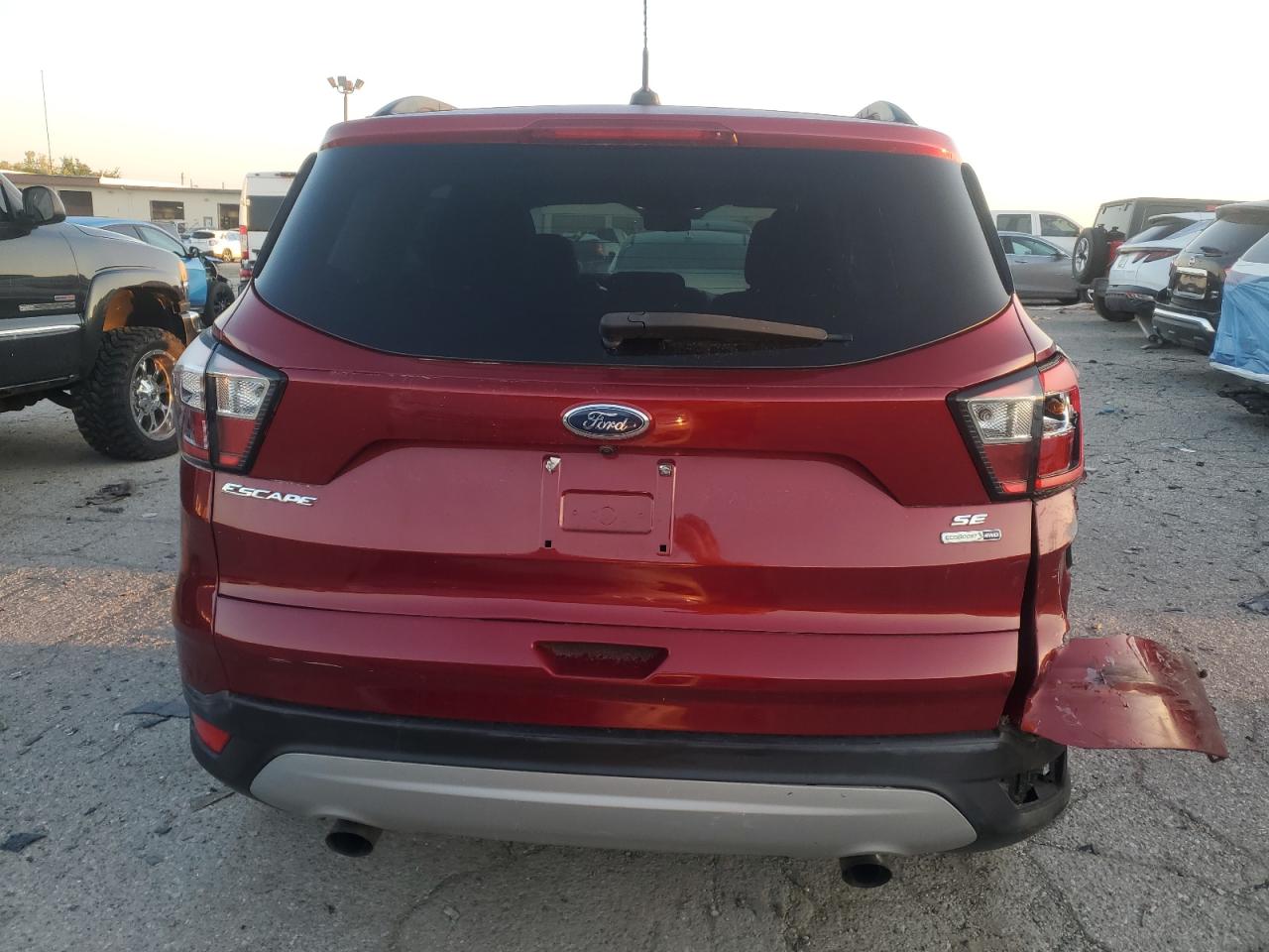 FORD ESCAPE SE