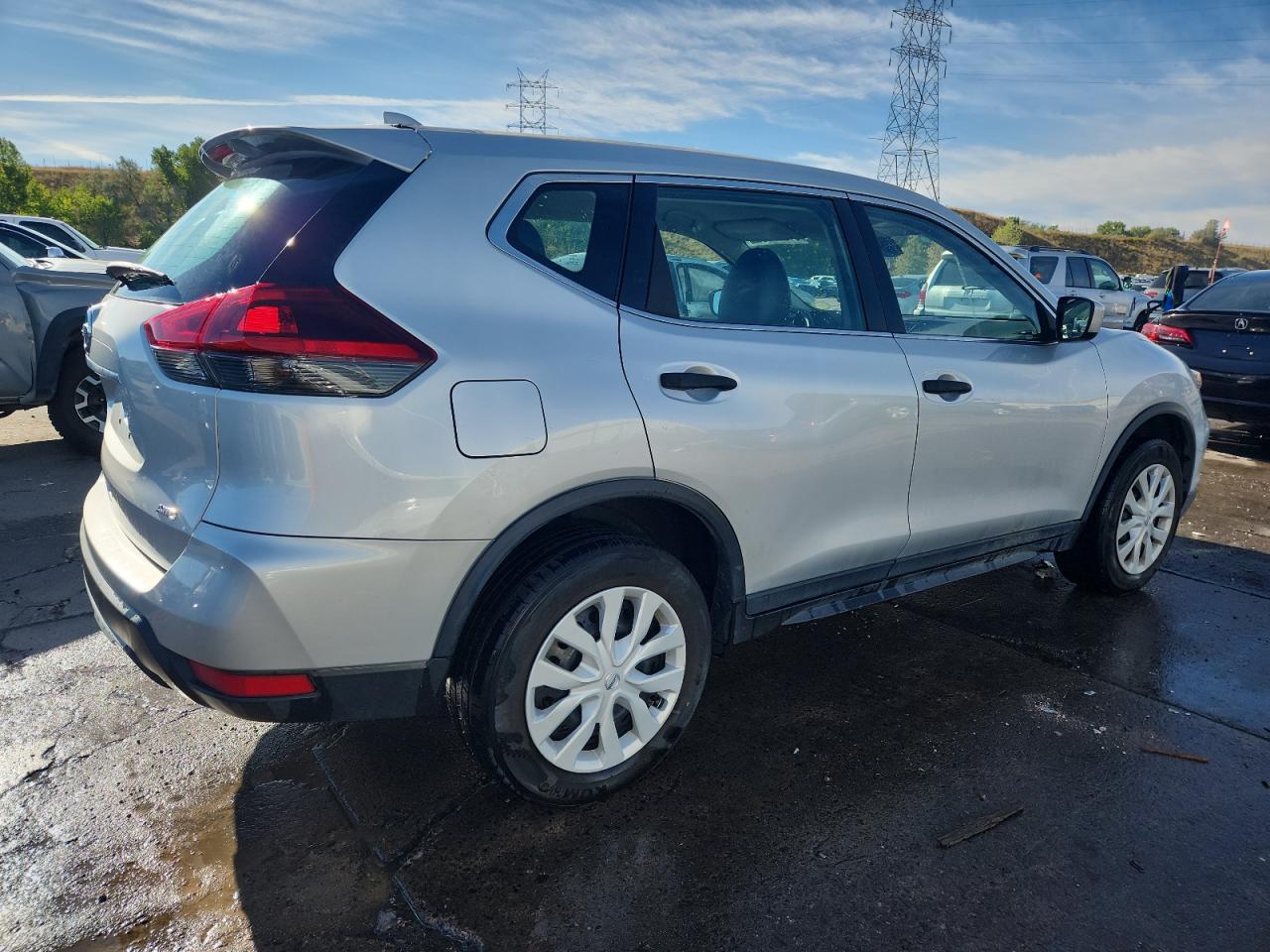 NISSAN ROGUE S