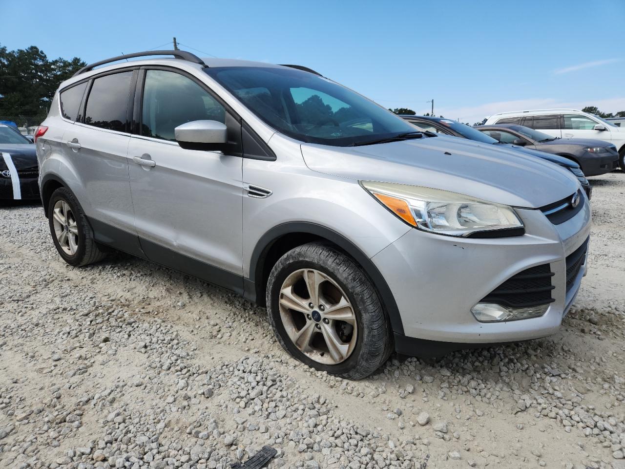 FORD ESCAPE SE