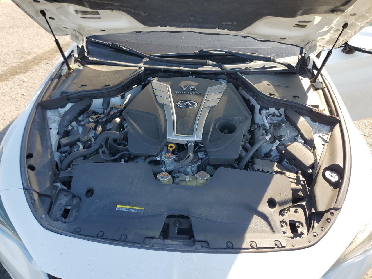 INFINITI Q60 PREMIUM