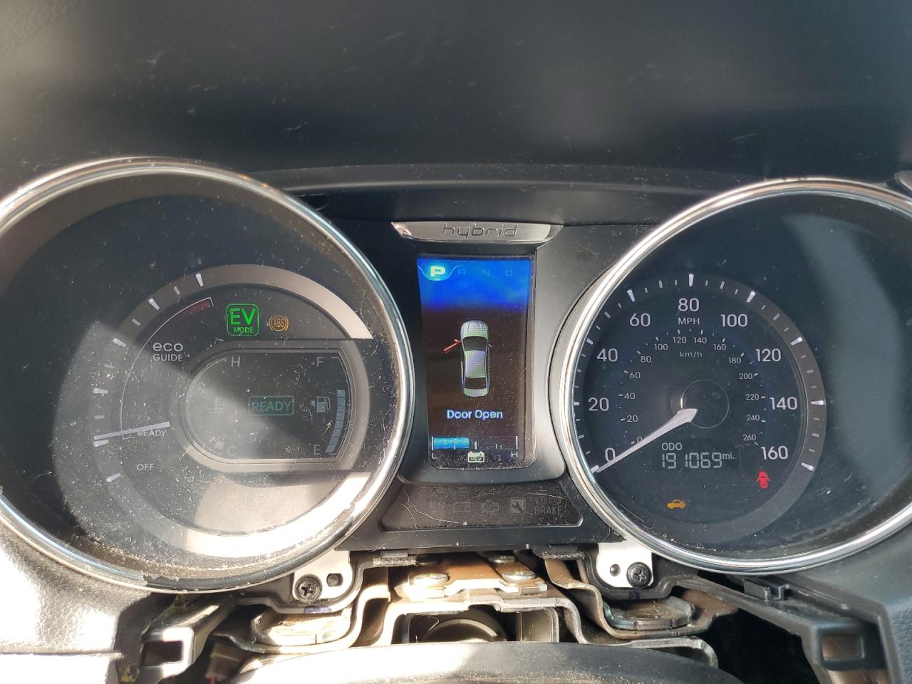 HYUNDAI SONATA HYBRID