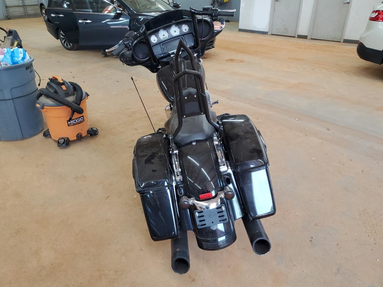 Lot #3301700638 2018 HARLEY-DAVIDSON FLHX STREE