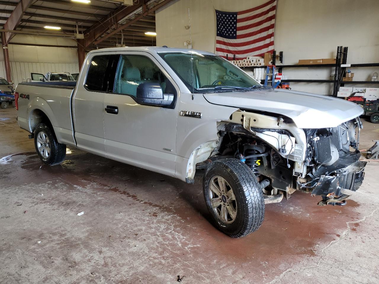 FORD F-150 SUPER CAB