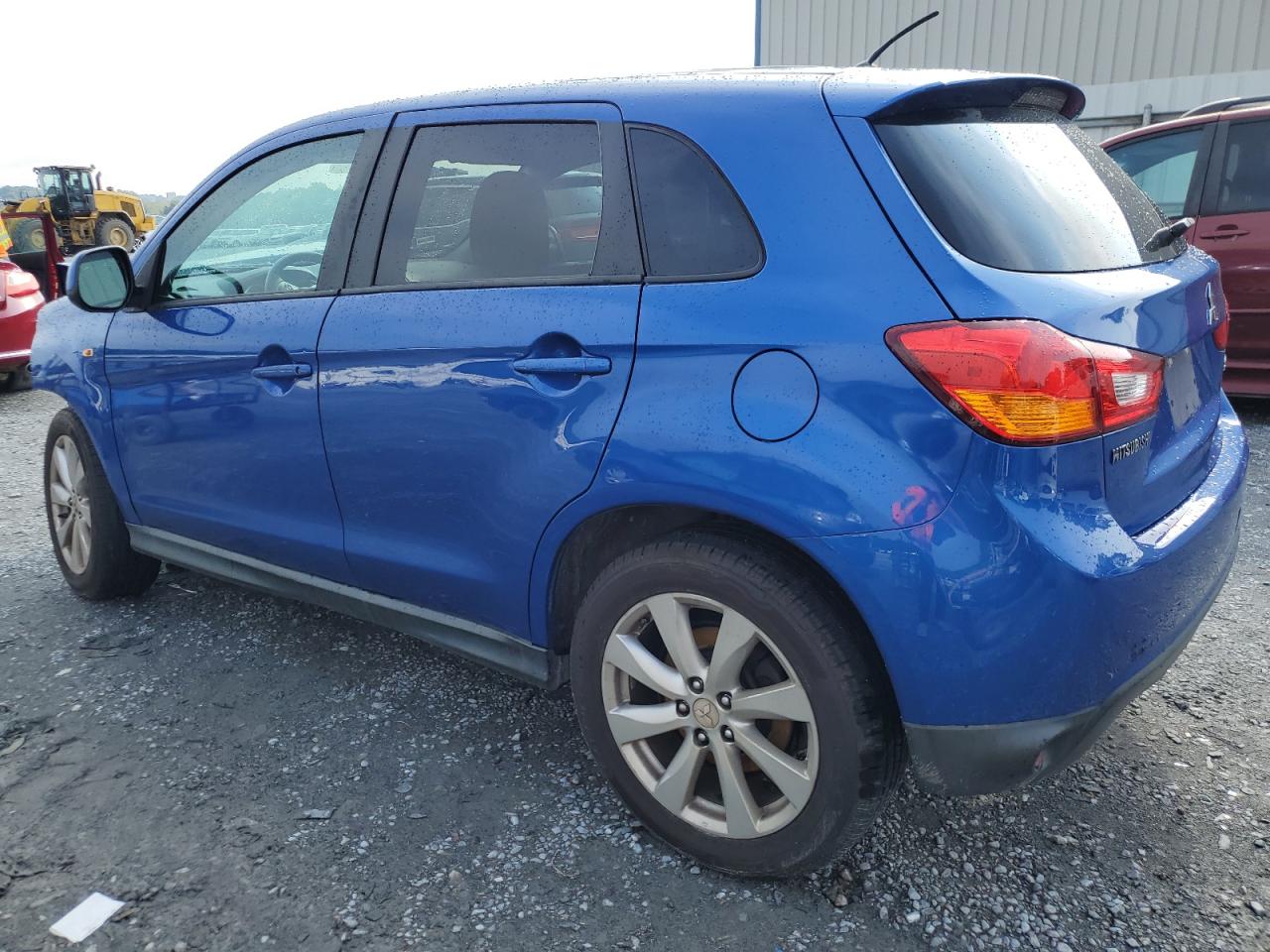 MITSUBISHI OUTLANDER ES