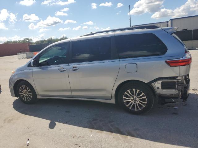 2018 TOYOTA SIENNA XLE 5TDYZ3DC4JS944719