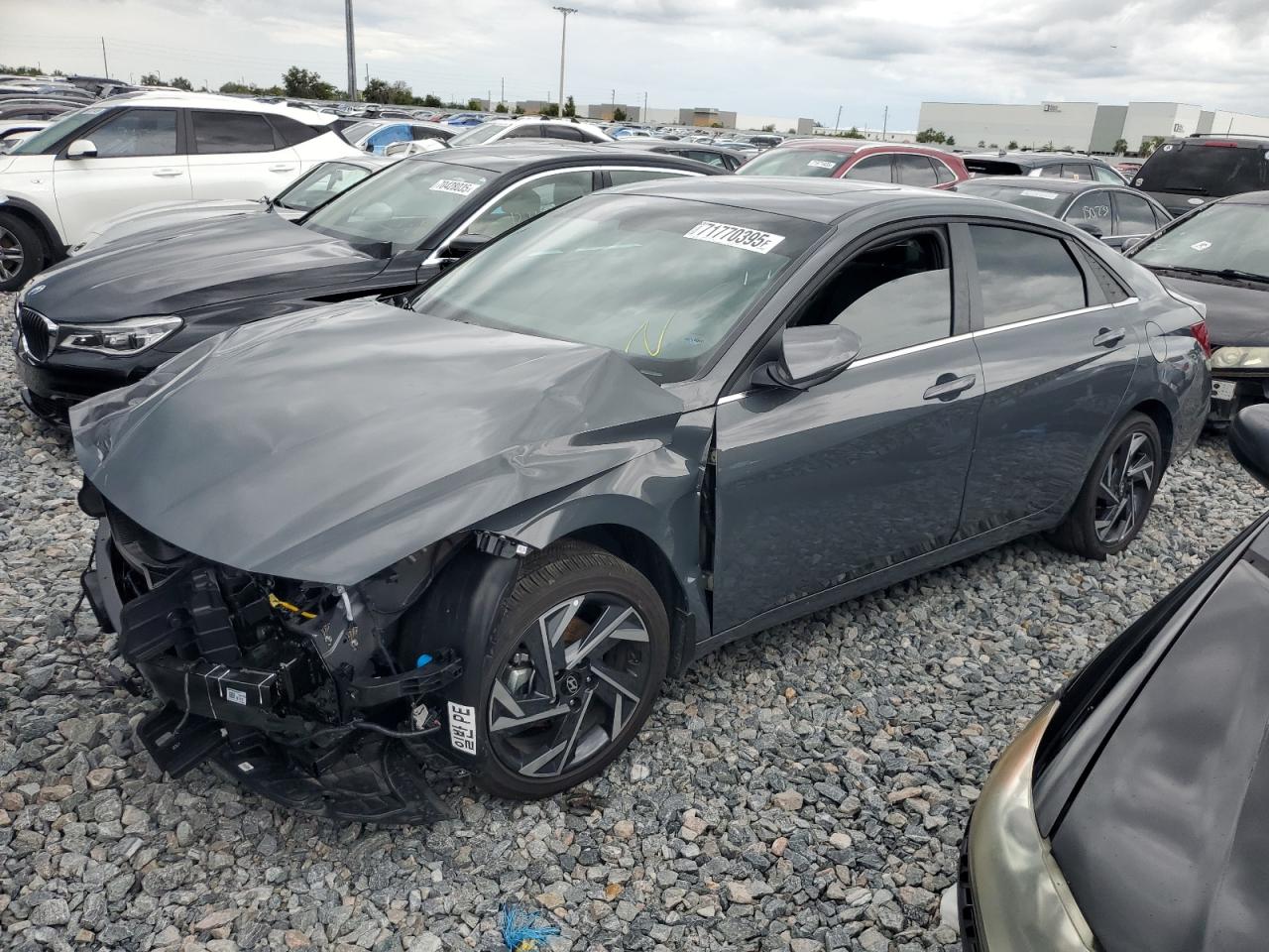 HYUNDAI ELANTRA LIMITED