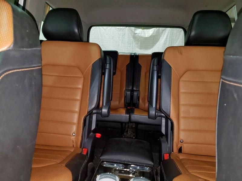 2018 VOLKSWAGEN ATLAS SEL PREMIUM 1V2NR2CA4JC516226