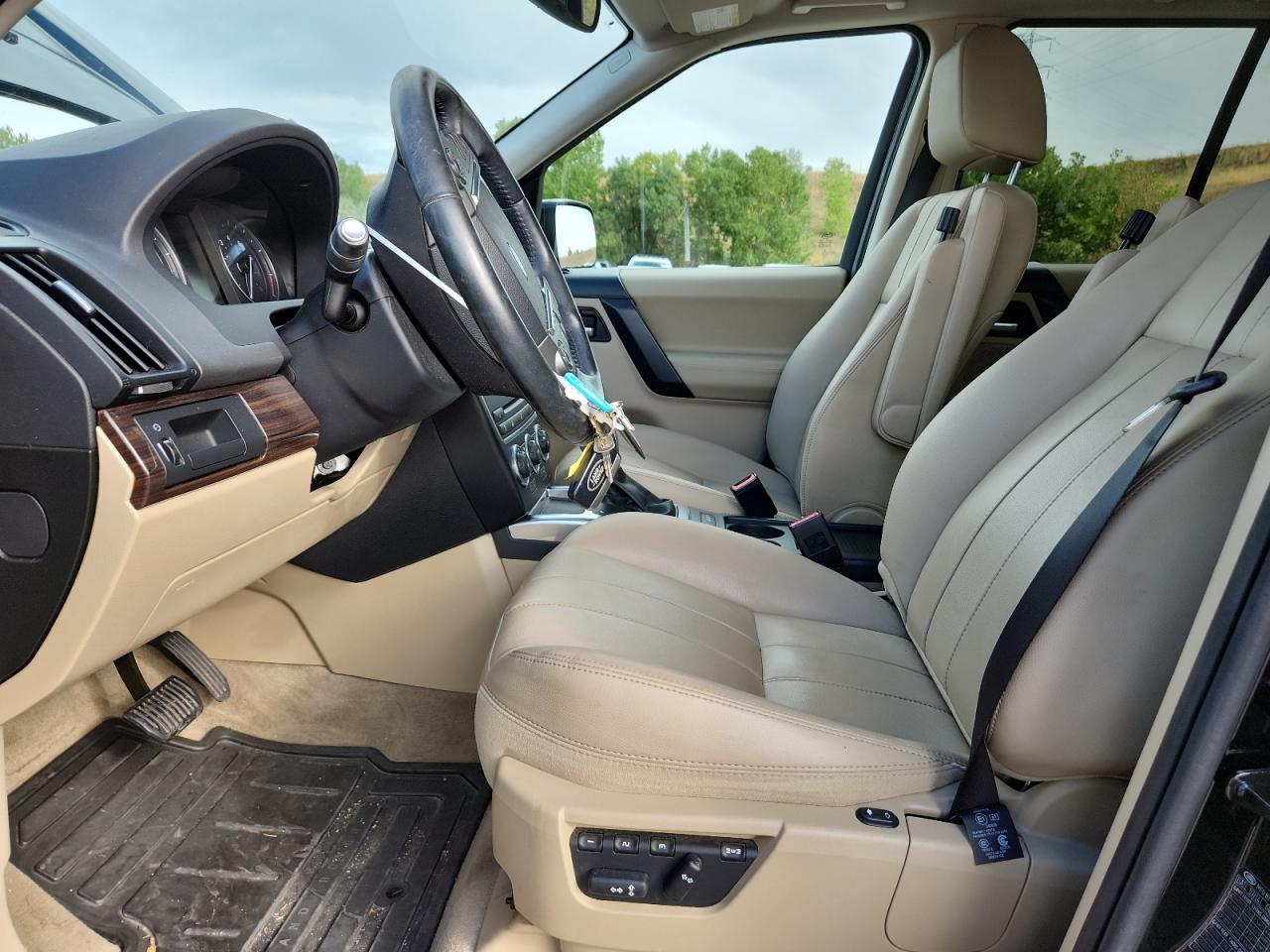 LAND ROVER LR2 BASE/HSE