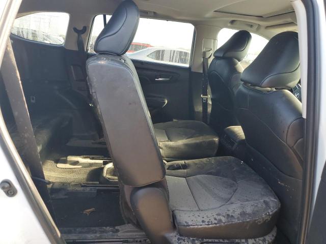 2022 TOYOTA HIGHLANDER XLE 5TDGZRBH9NS586665
