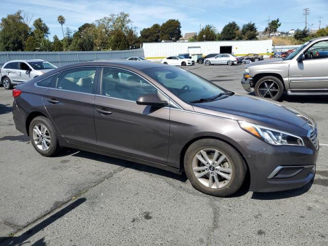 2016 HYUNDAI SONATA SE 5NPE24AF5GH389936
