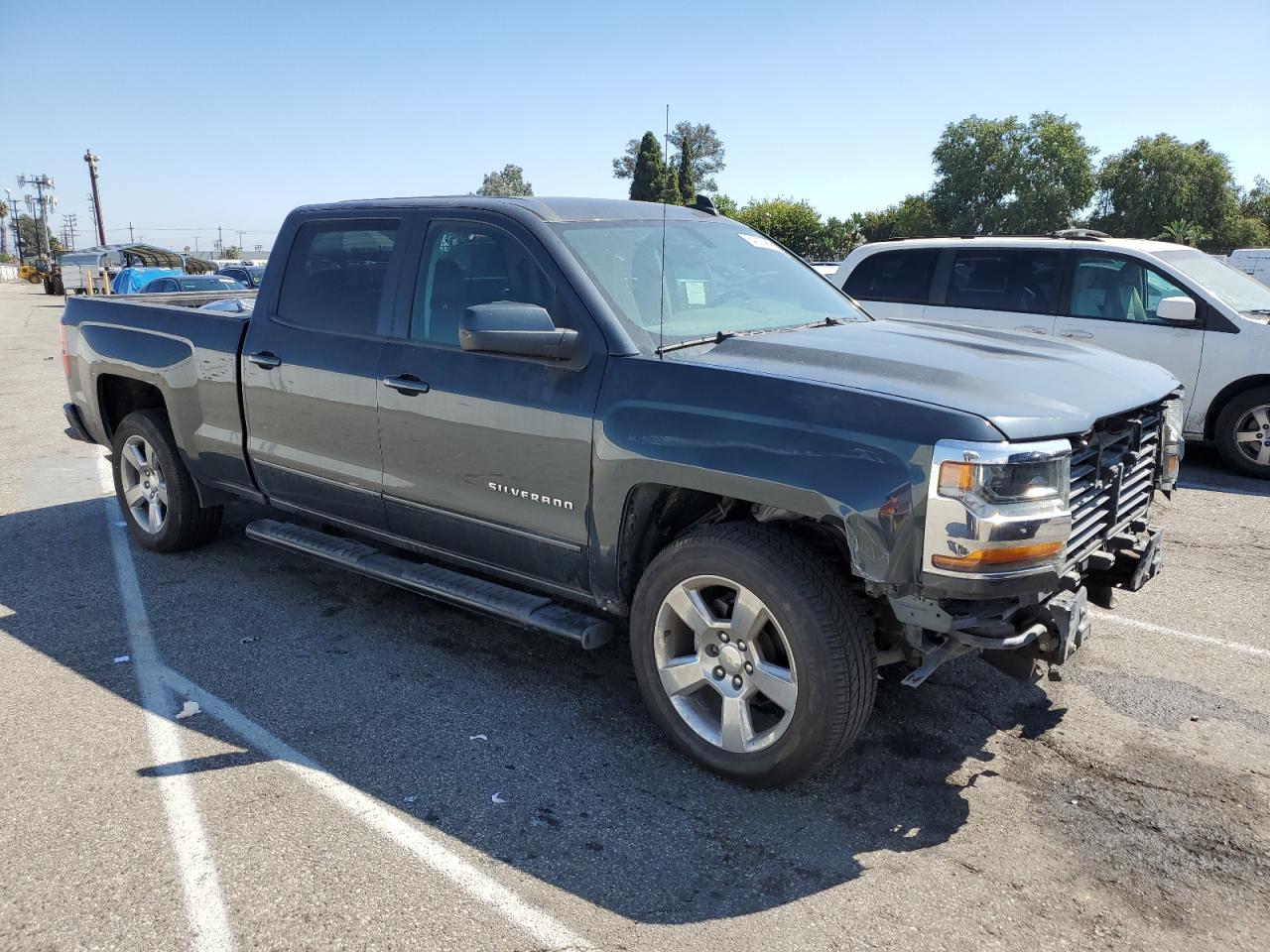 CHEVROLET SILVERADO C1500 LT
