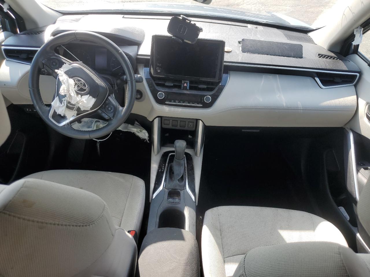 TOYOTA COROLLA CROSS LE