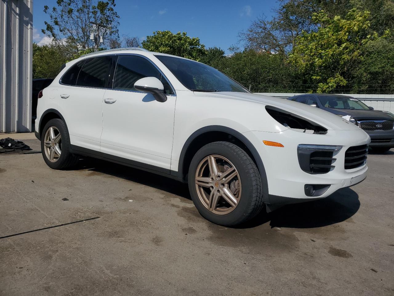 PORSCHE CAYENNE