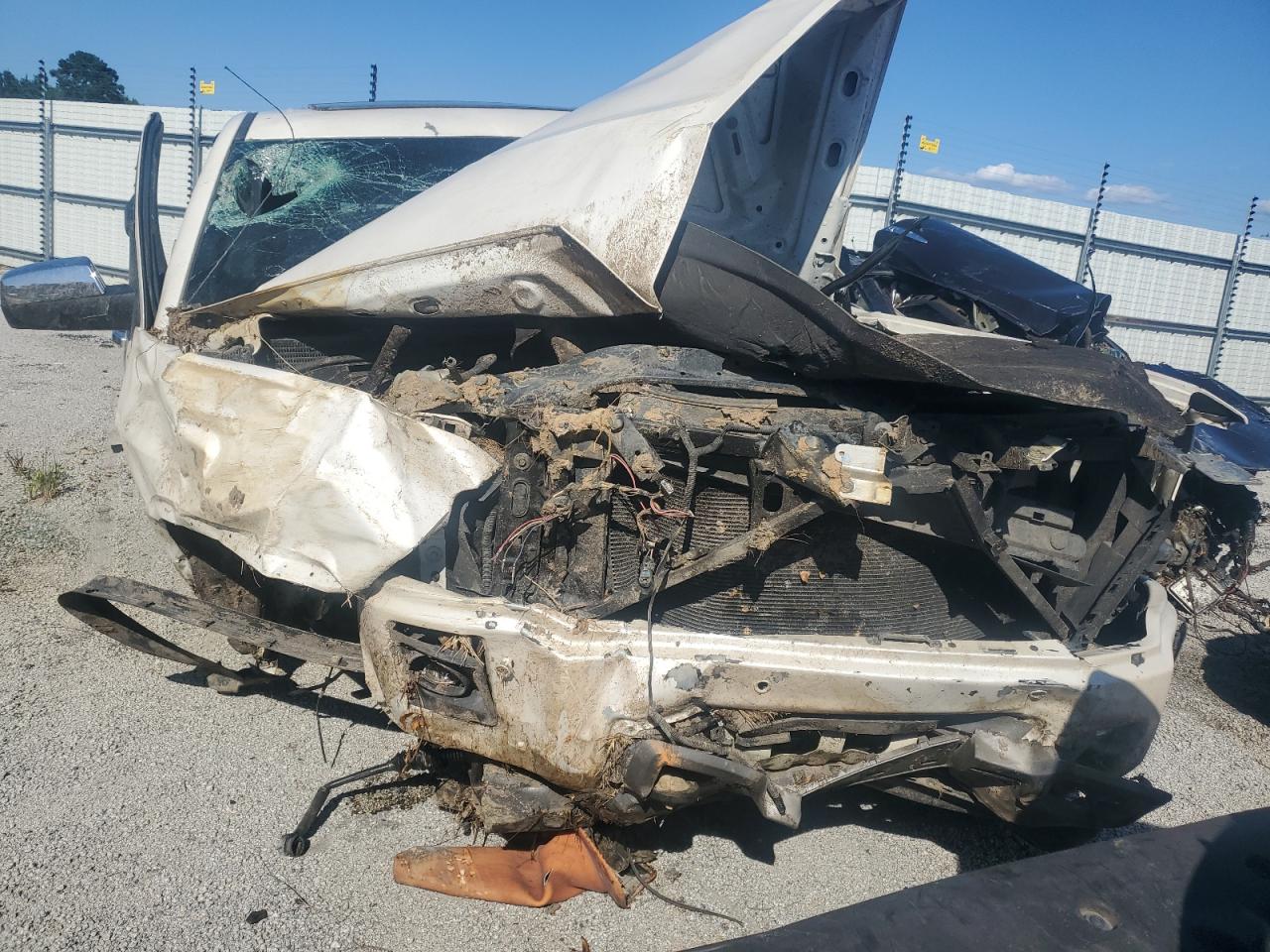 GMC SIERRA K1500 SLT