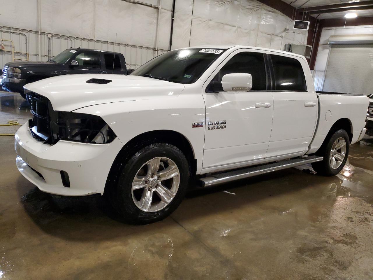 RAM 1500 SPORT