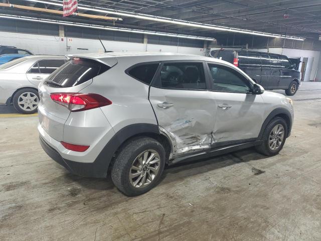 2017 HYUNDAI TUCSON SE KM8J23A44HU470162
