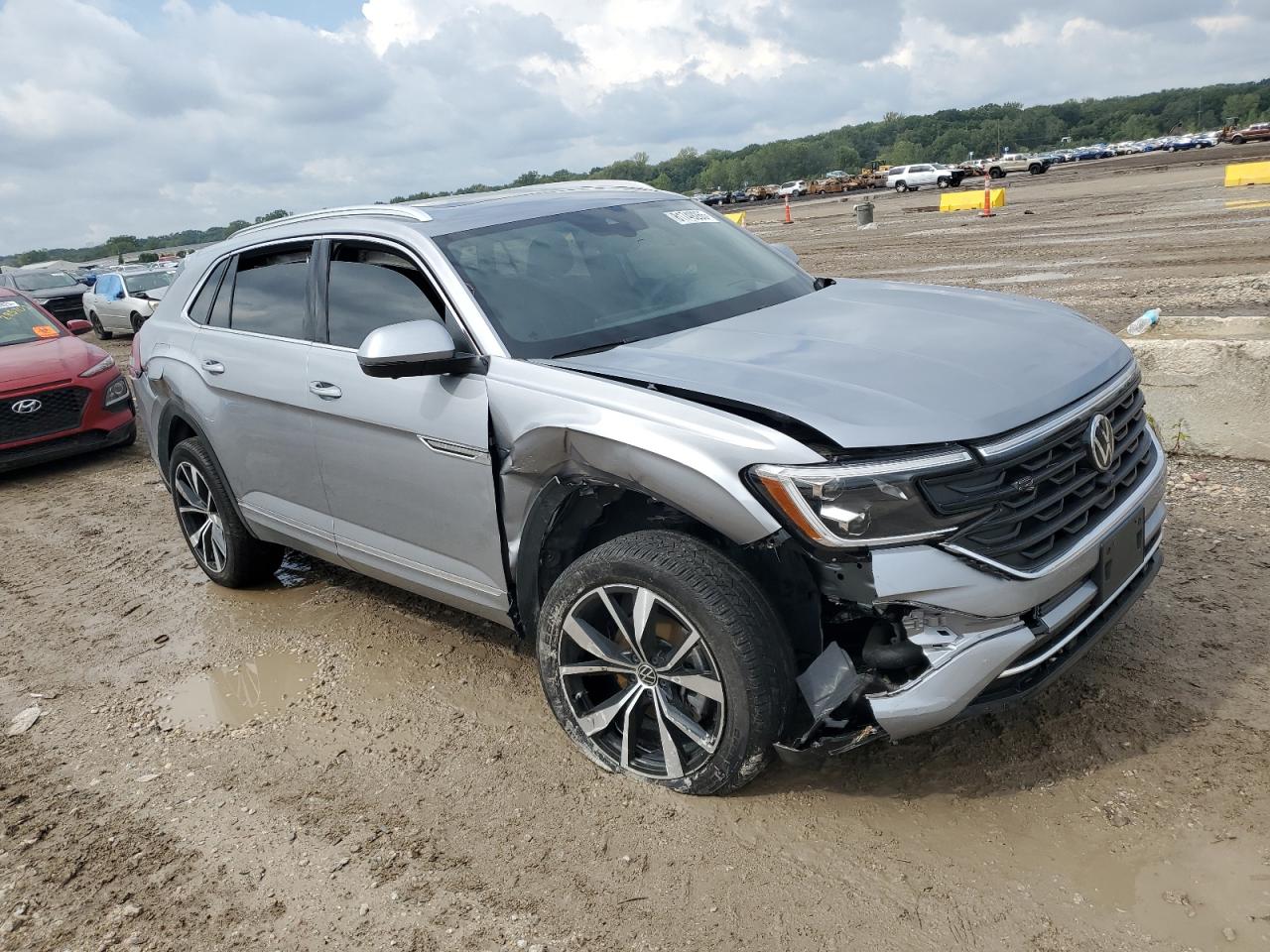 VOLKSWAGEN ATLAS CROSS SPORT SEL PREMIUM R-LINE