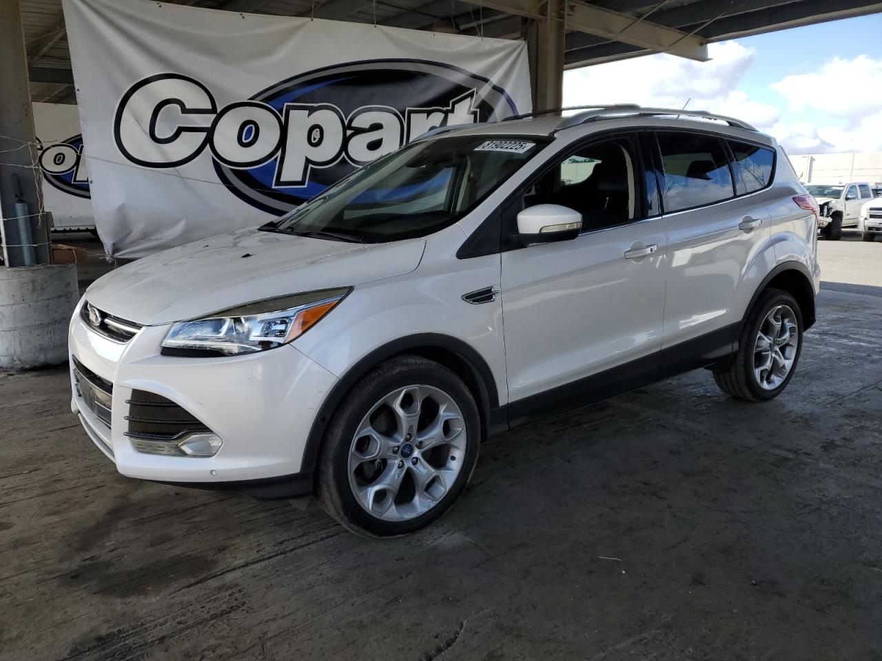 FORD ESCAPE TITANIUM