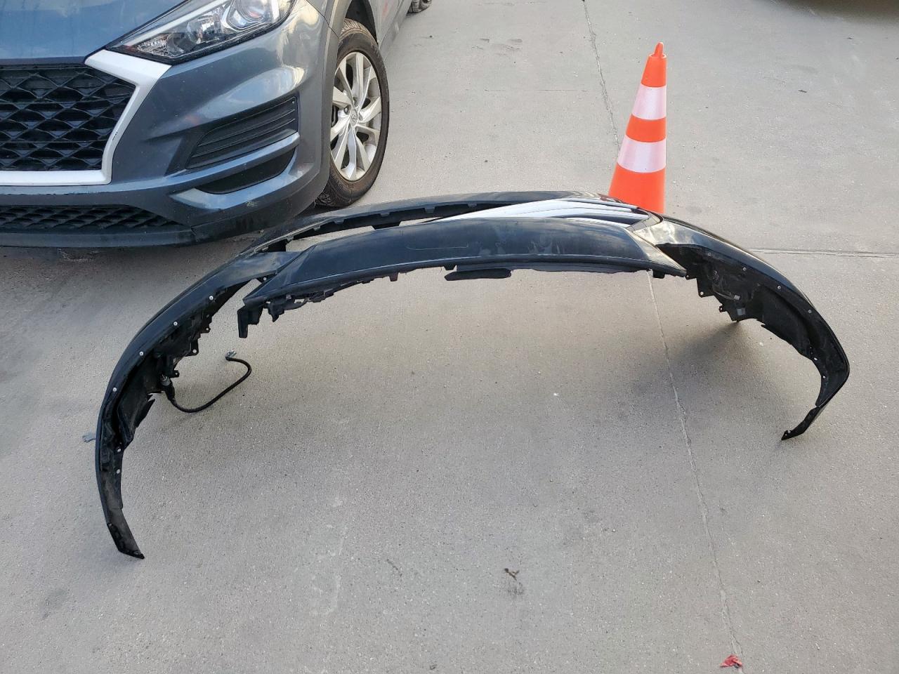 Lot #3301839352 2017 HYUNDAI ELANTRA SE