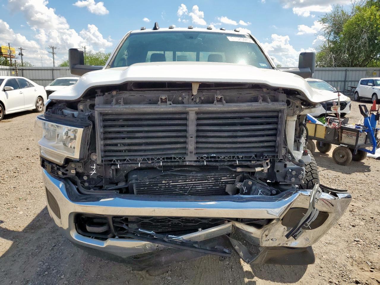 RAM 2500 TRADESMAN