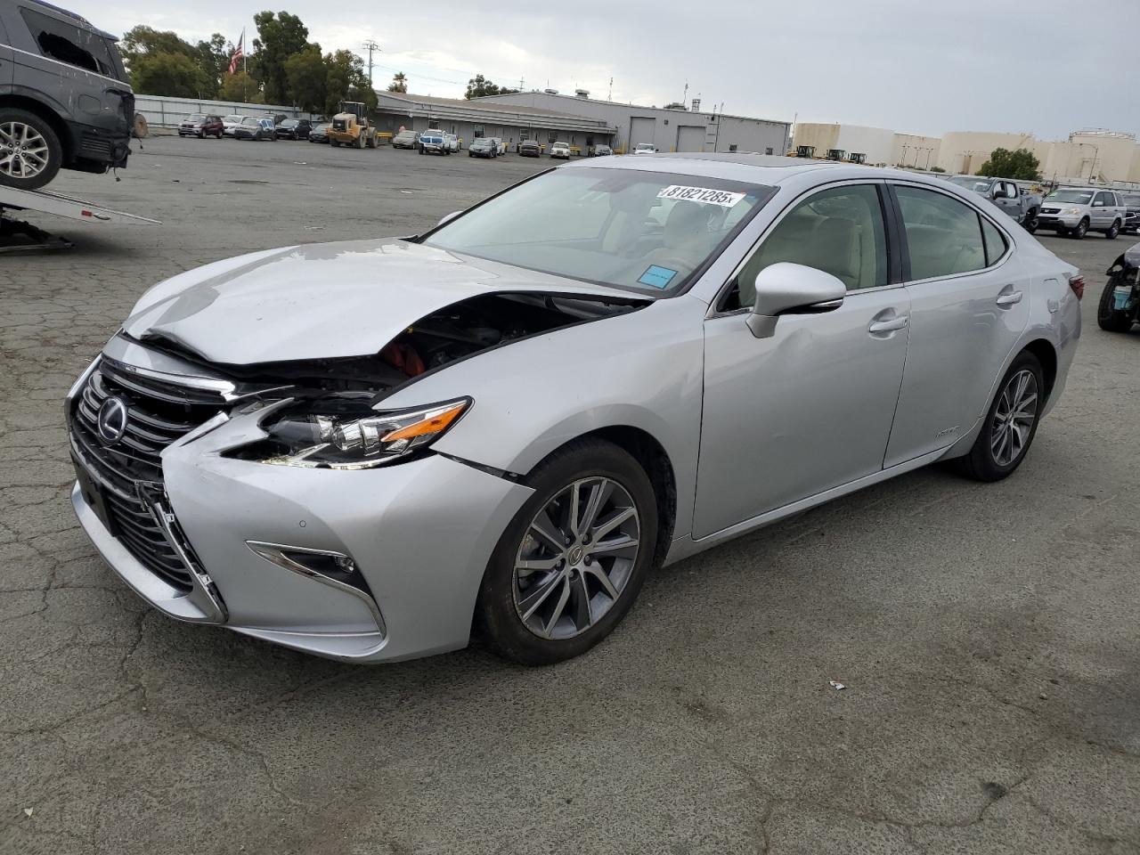  Salvage Lexus Es