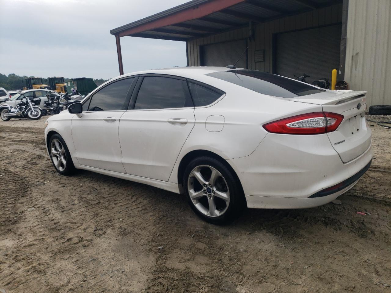 FORD FUSION SE