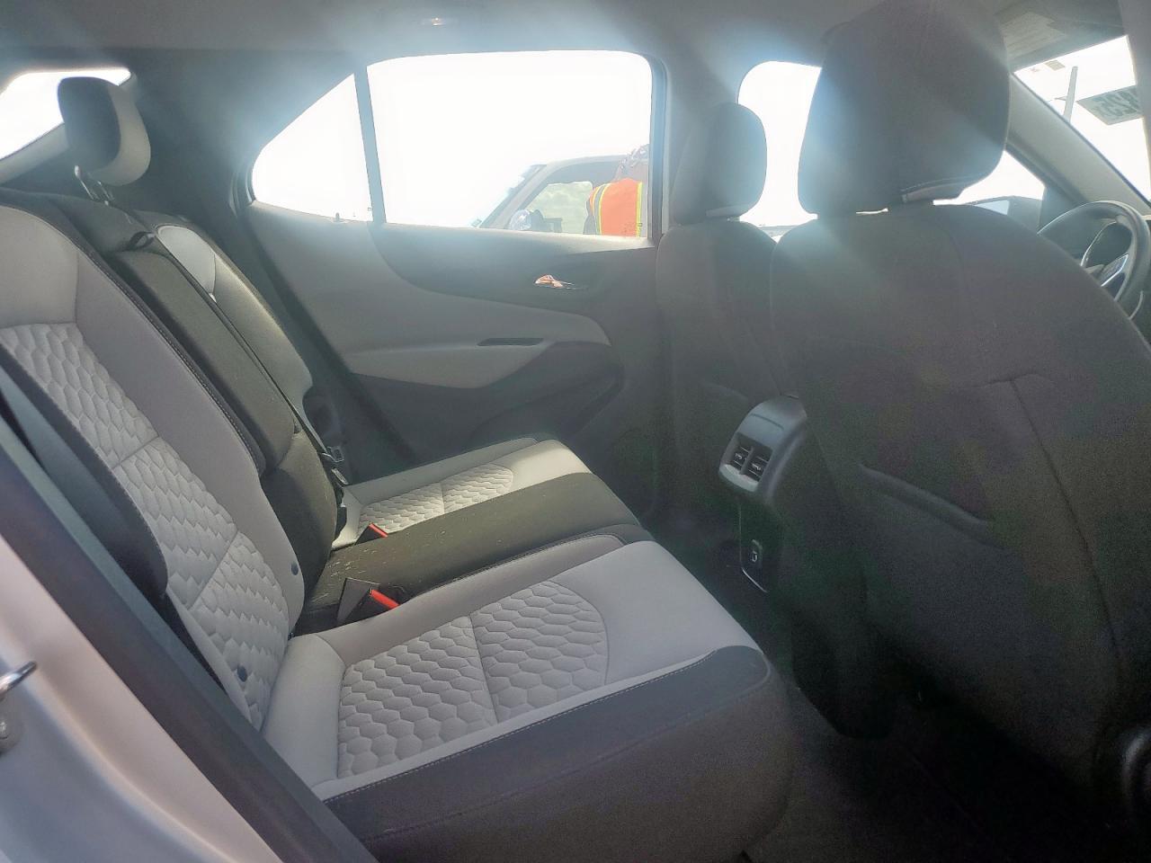 CHEVROLET EQUINOX LS