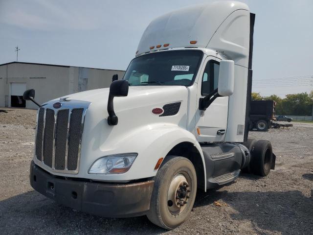 PETERBILT TRACTOR 579 2018 white  diesel 1XPBA48X6JD429067 photo #3