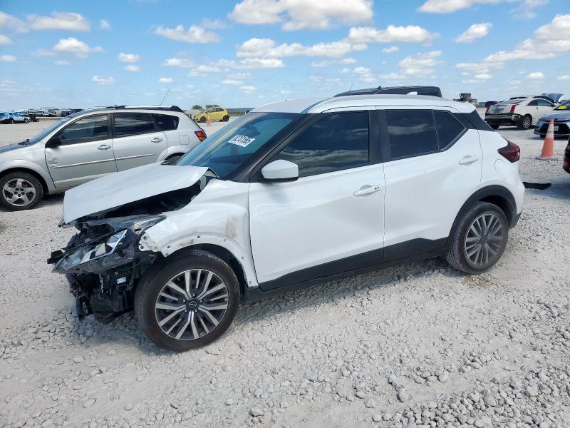 NISSAN KICKS SV