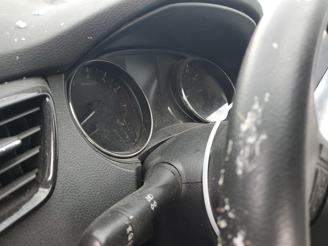 NISSAN ROGUE SPORT S