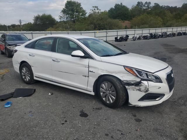 2017 HYUNDAI SONATA HYB KMHE24L16HA056246