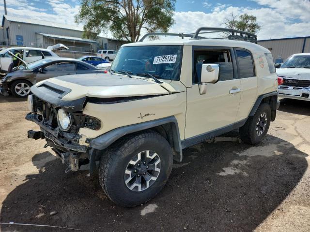 TOYOTA FJ CRUISER