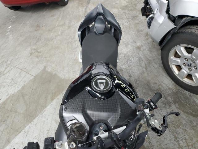 2021 DUCATI STREETFIGH ZDMFAKNWXMB006130