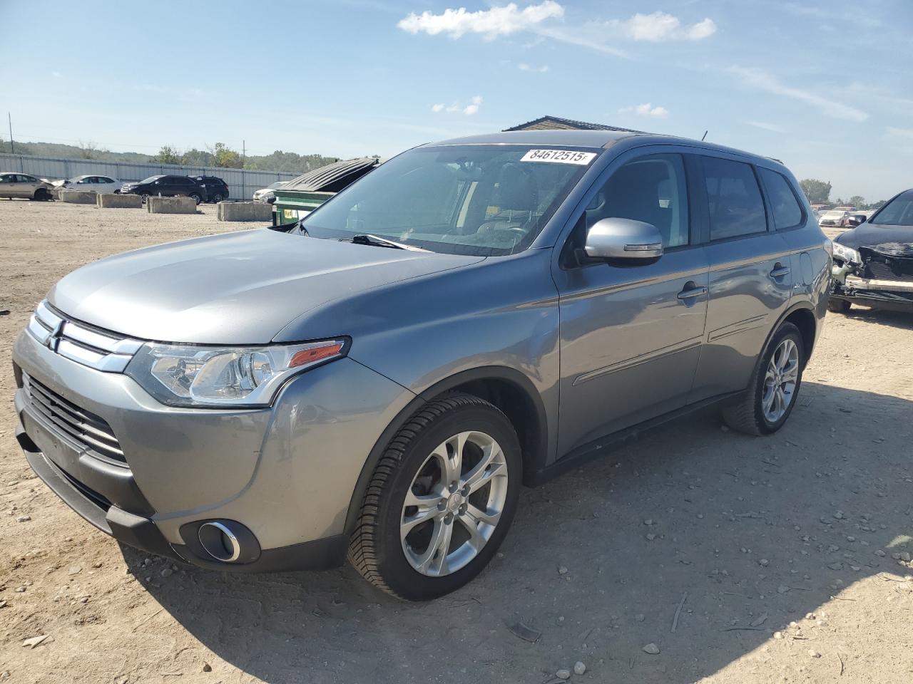 MITSUBISHI OUTLANDER SE