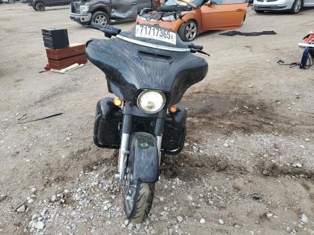 2015 HARLEY-DAVIDSON FLHXSE CVO 1HD1PXN1XFB963591