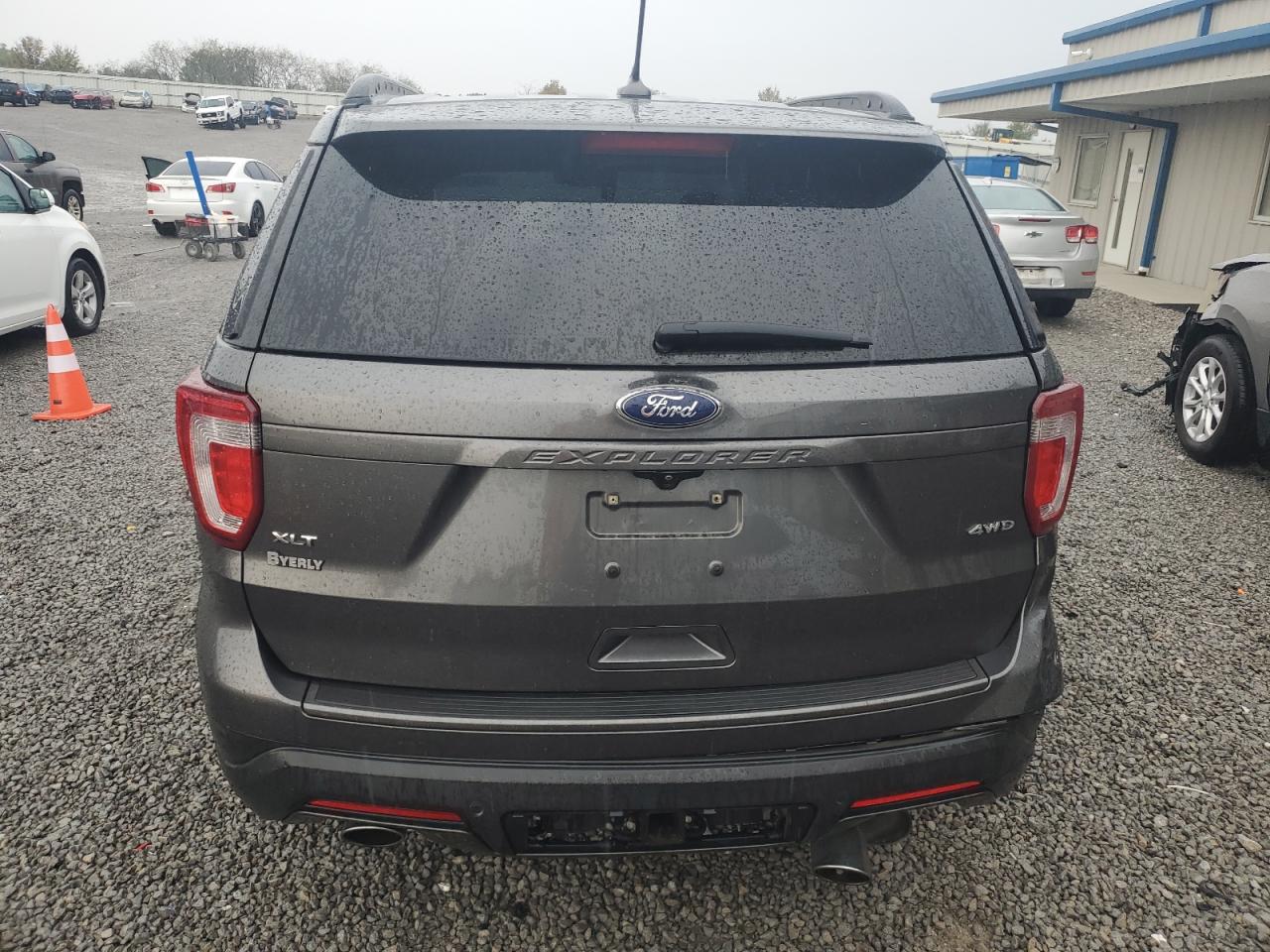 FORD EXPLORER XLT
