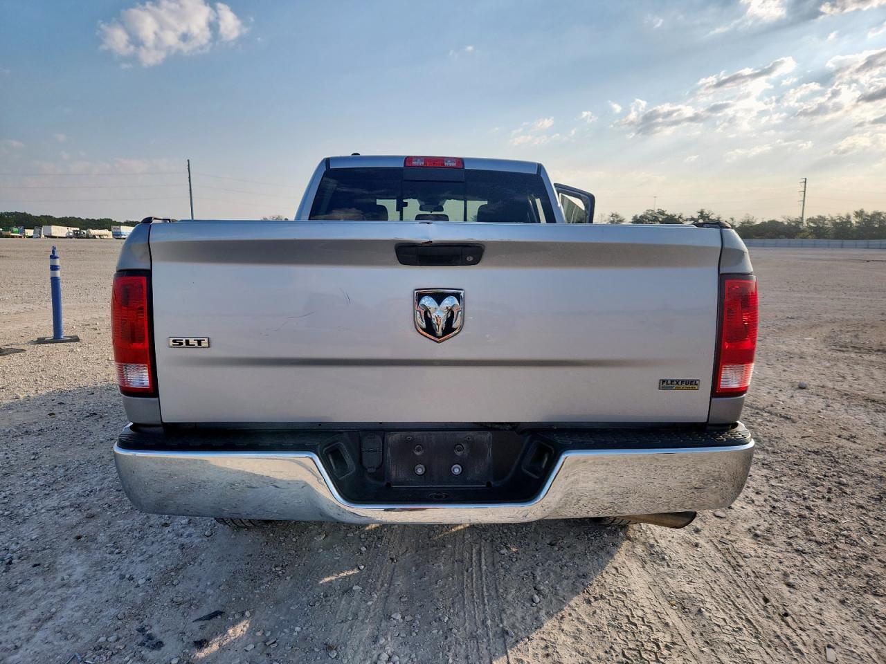 RAM 1500 SLT