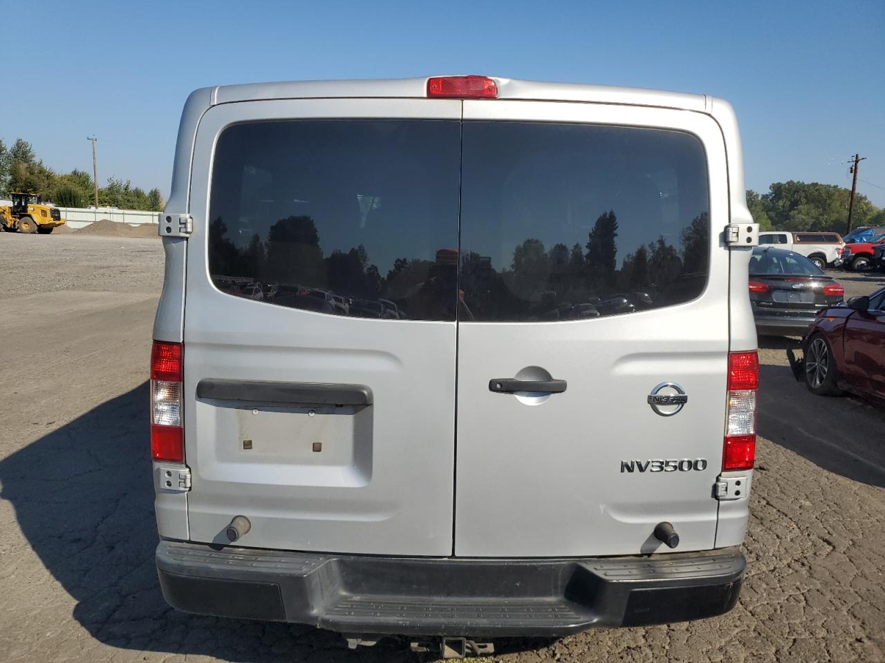 NISSAN NV3500 3500