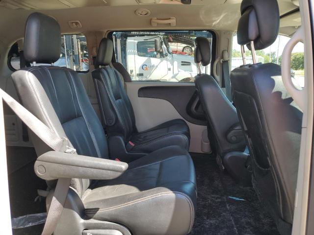 2015 CHRYSLER TOWN & COU 2C4RC1BG3FR537734