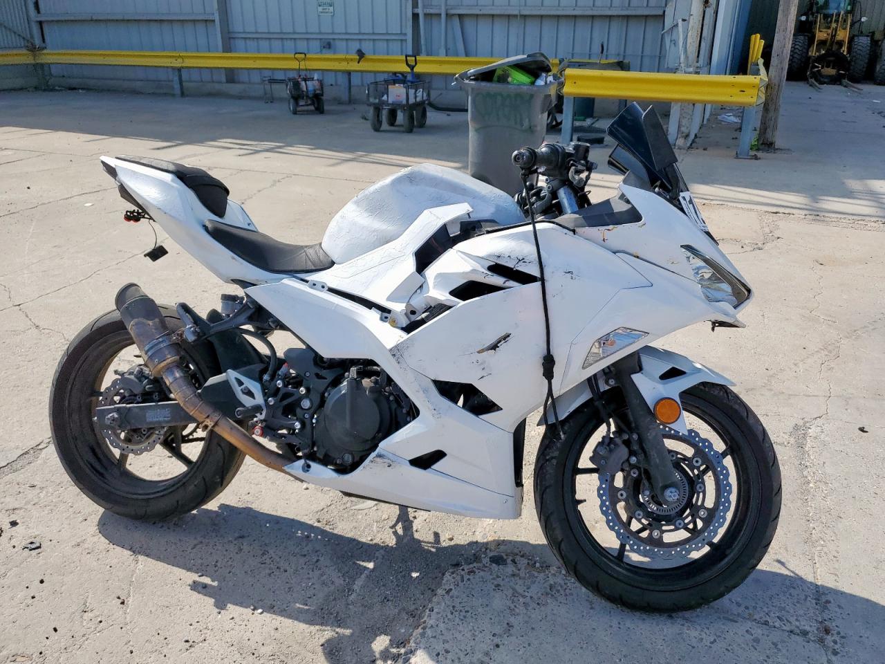 Lot #3309724862 2019 KAWASAKI EX400