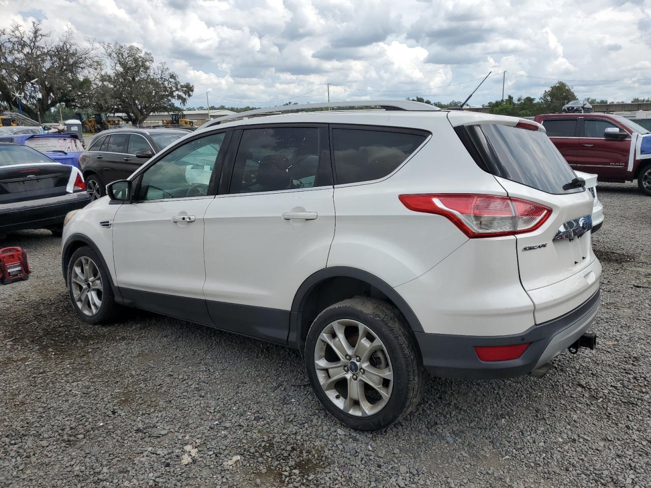 FORD ESCAPE TITANIUM