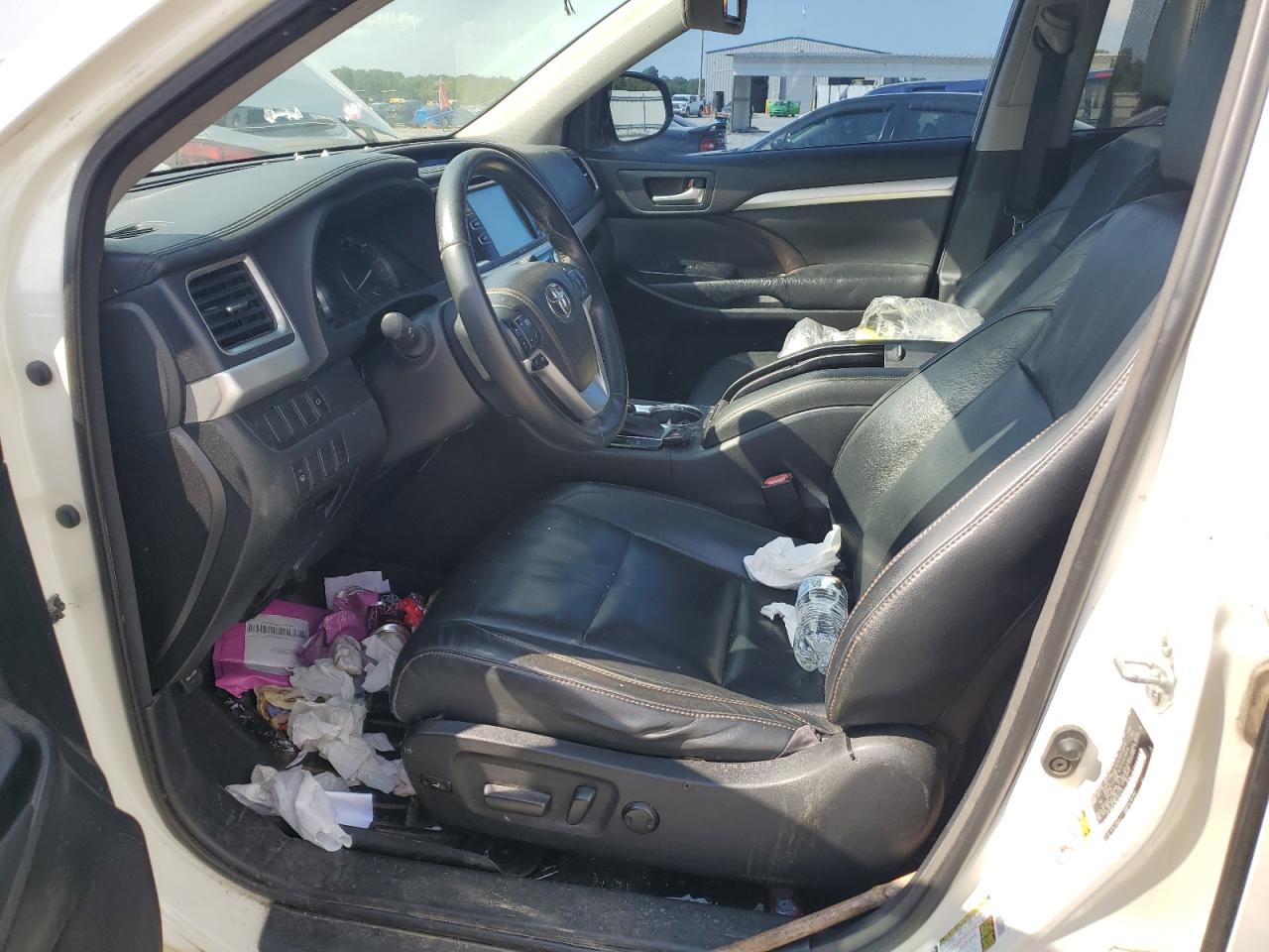 TOYOTA HIGHLANDER XLE