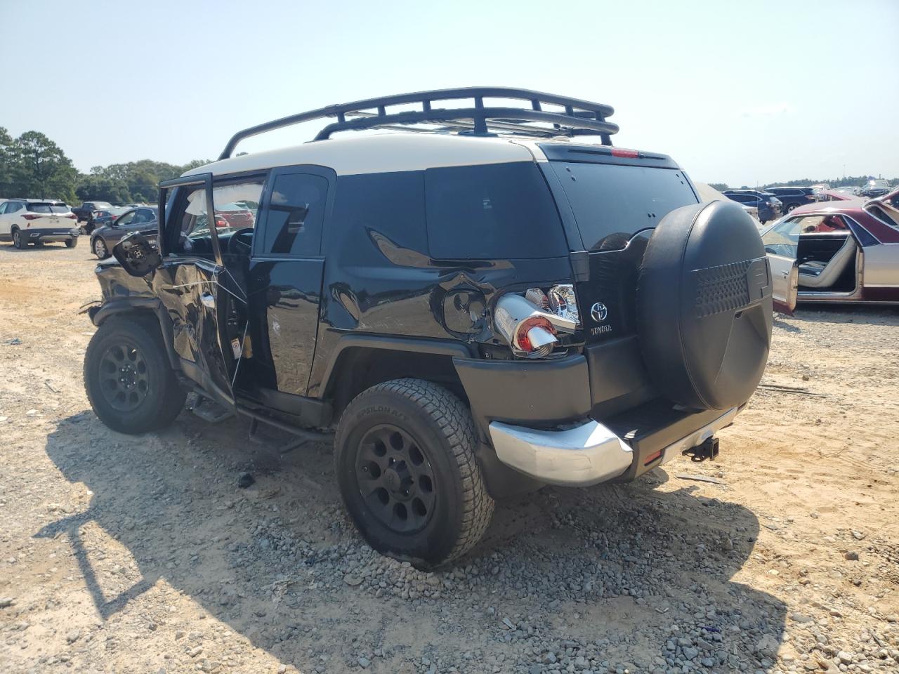 TOYOTA FJ CRUISER
