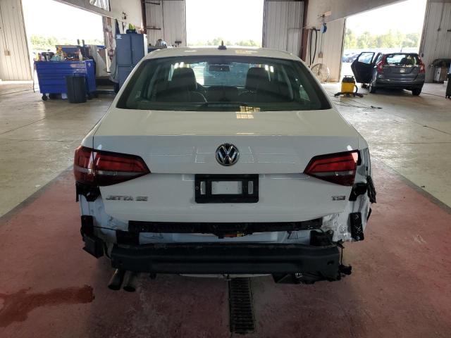 2018 VOLKSWAGEN JETTA SE 3VWDB7AJ7JM258085