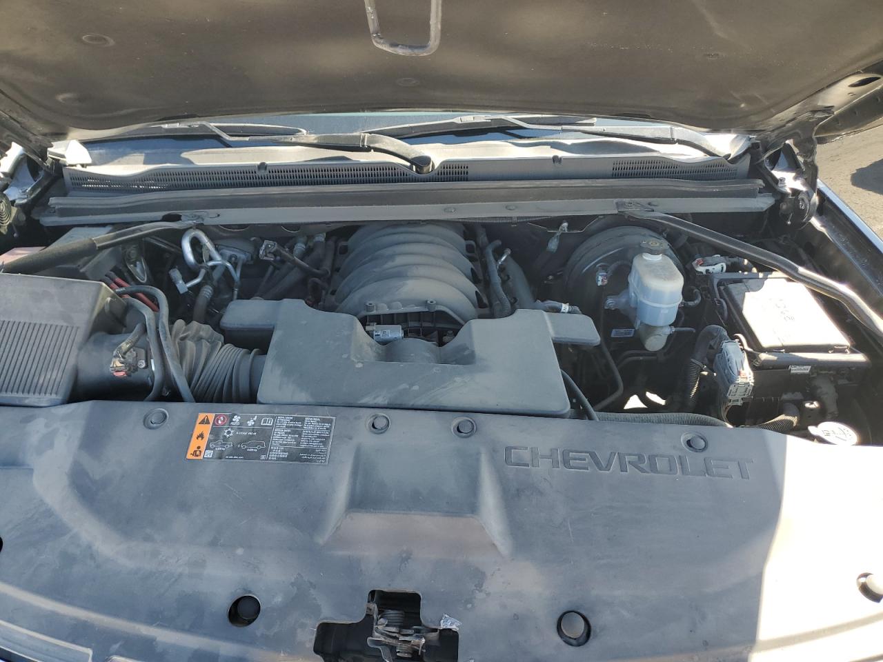 CHEVROLET TAHOE C1500 LS