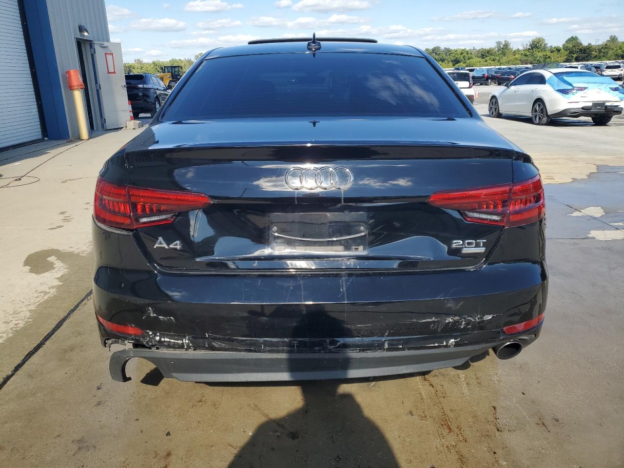 AUDI A4 ULTRA PREMIUM