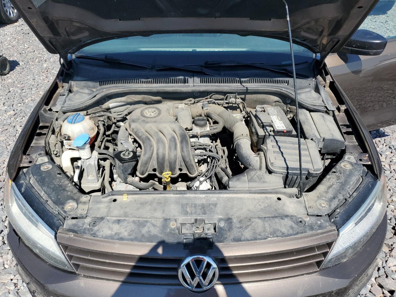 VOLKSWAGEN JETTA BASE