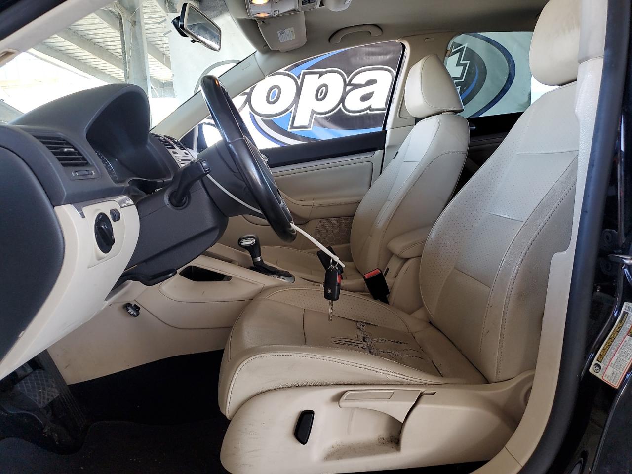 VOLKSWAGEN JETTA LIMITED